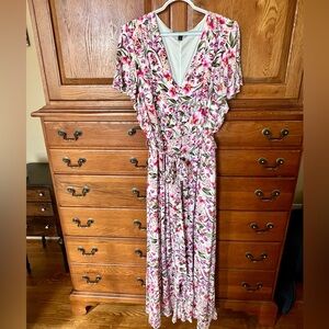 Gorgeous midi dress from Lane Bryant, size 18.